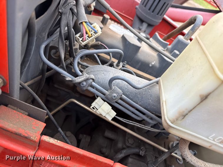 image for item EW4521 Kioti LK3504 MFWD tractor