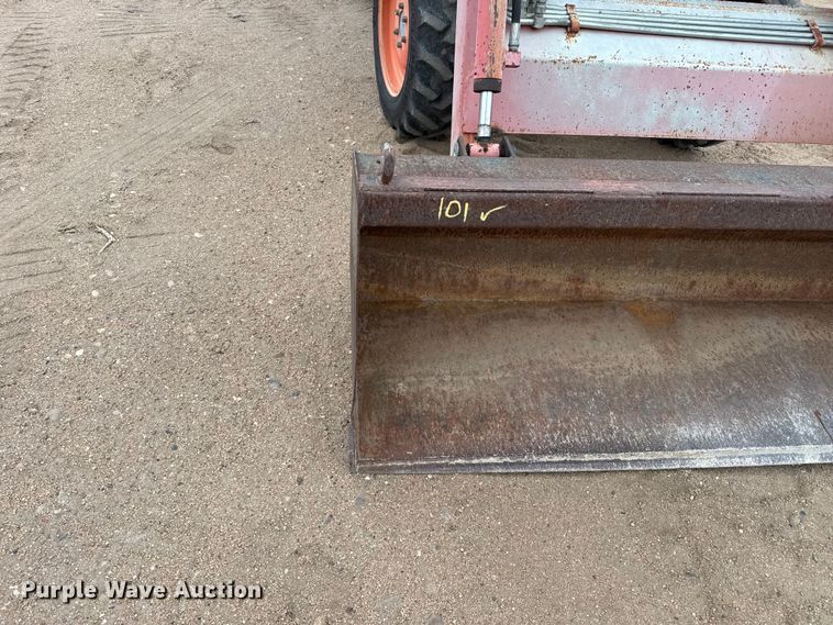 image for item EW4521 Kioti LK3504 MFWD tractor