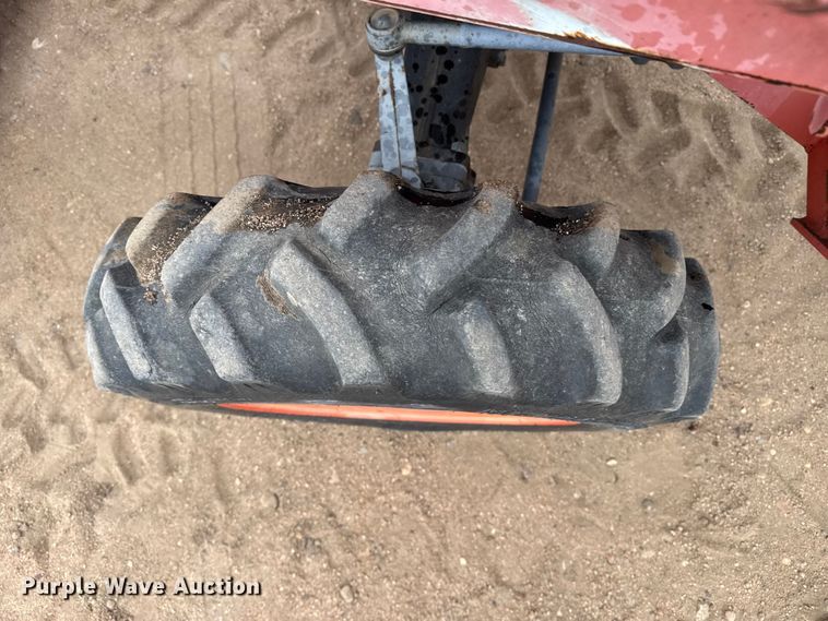 image for item EW4521 Kioti LK3504 MFWD tractor