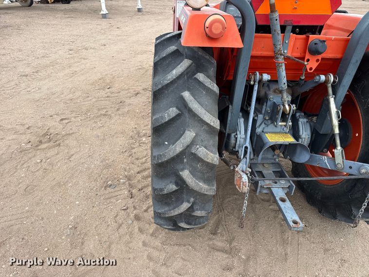 image for item EW4521 Kioti LK3504 MFWD tractor