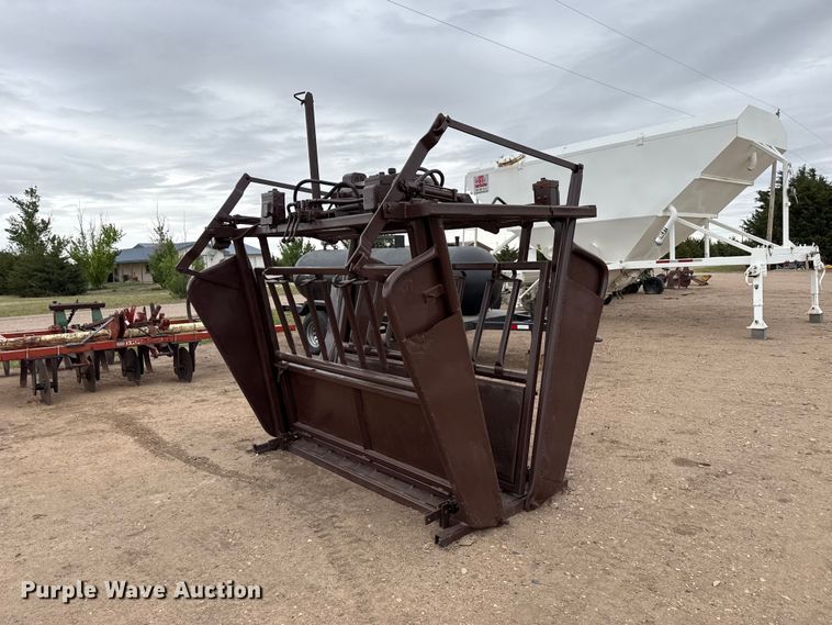 image for item EW4522 Squeeze chute