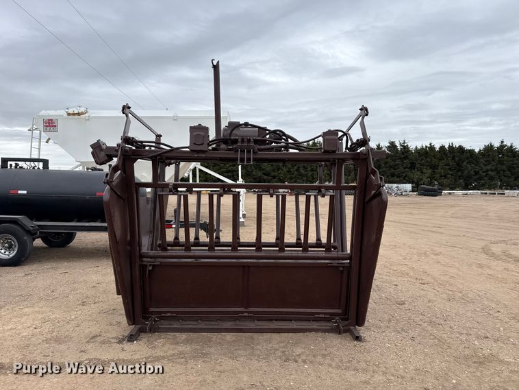 image for item EW4522 Squeeze chute