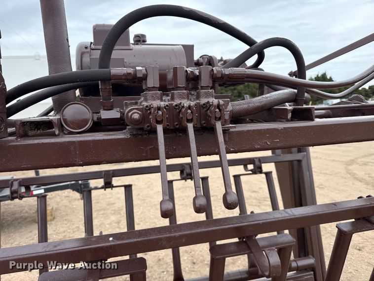 image for item EW4522 Squeeze chute