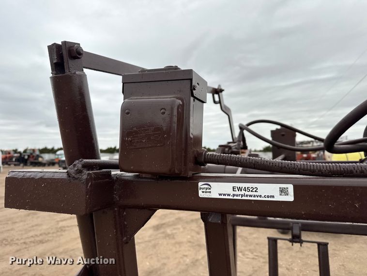 image for item EW4522 Squeeze chute