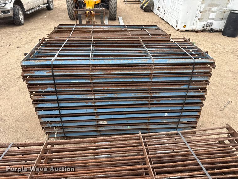 image for item EW4530 (42) hog panels