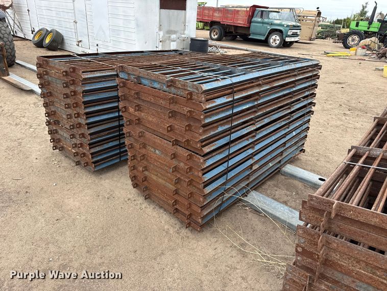 image for item EW4530 (42) hog panels