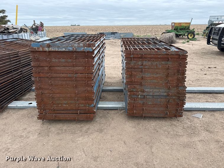 image for item EW4530 (42) hog panels