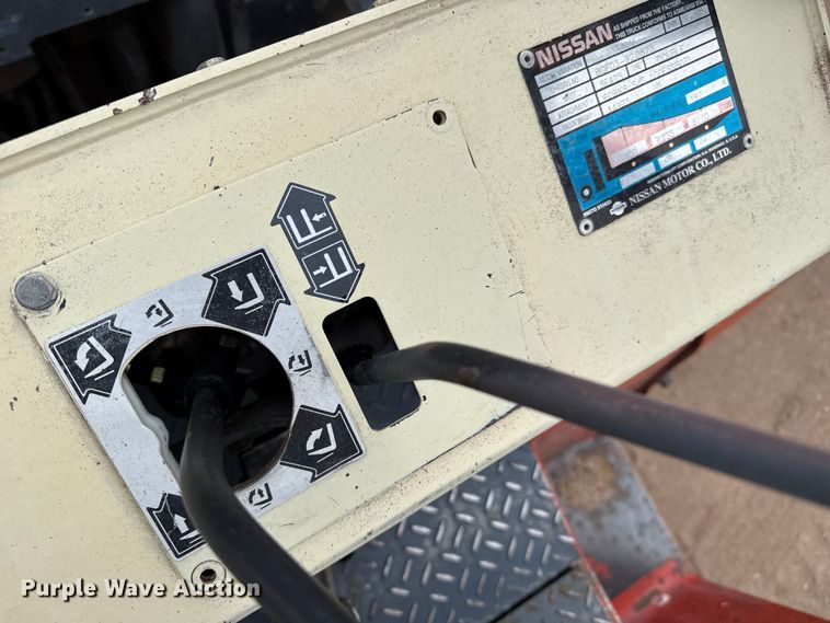 image for item EW4533 Nissan 90 forklift