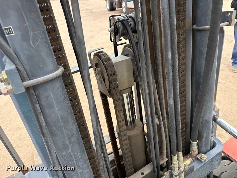 image for item EW4533 Nissan 90 forklift