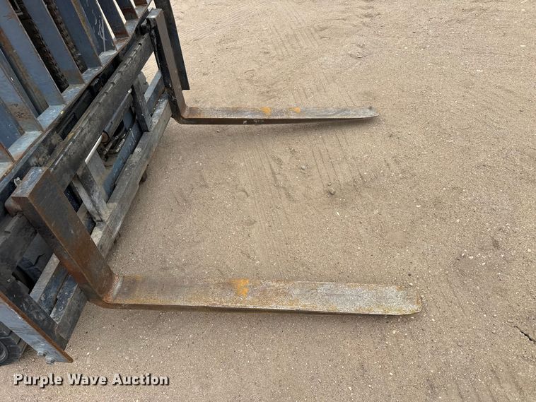 image for item EW4533 Nissan 90 forklift