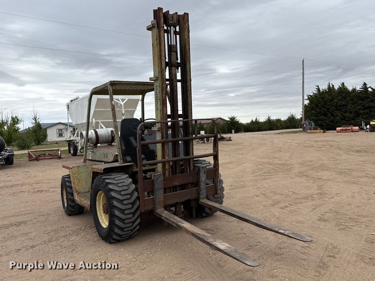 image for item EW4534 Clark IT50 forklift