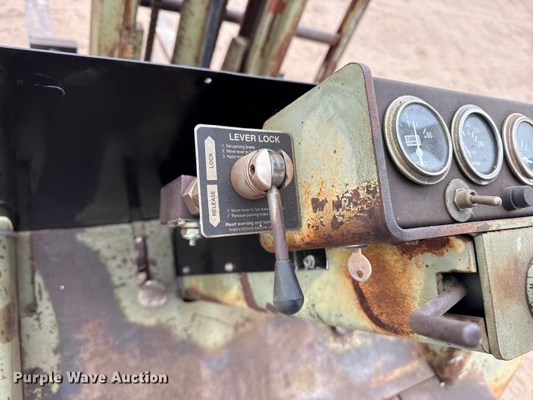 image for item EW4534 Clark IT50 forklift