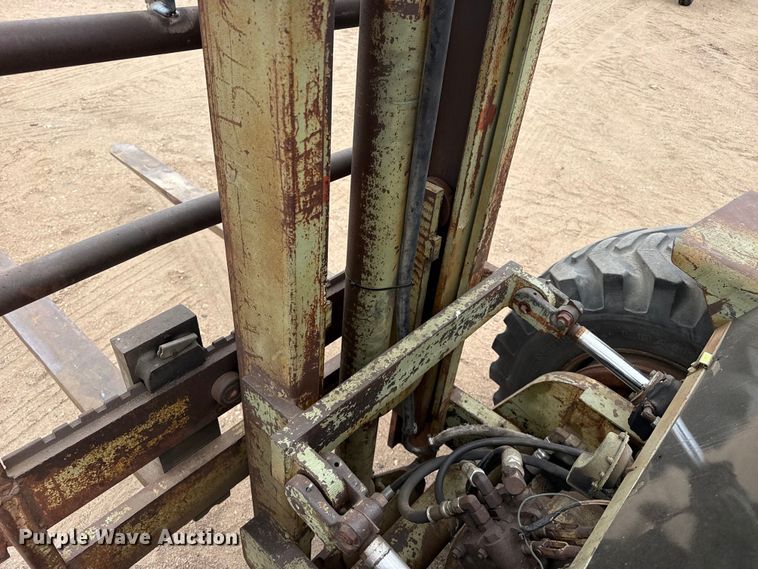 image for item EW4534 Clark IT50 forklift