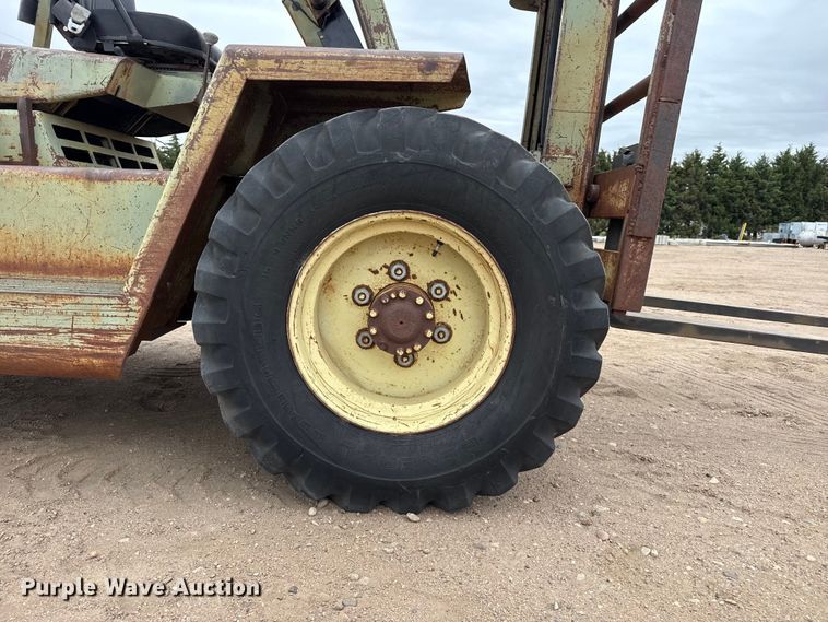 image for item EW4534 Clark IT50 forklift