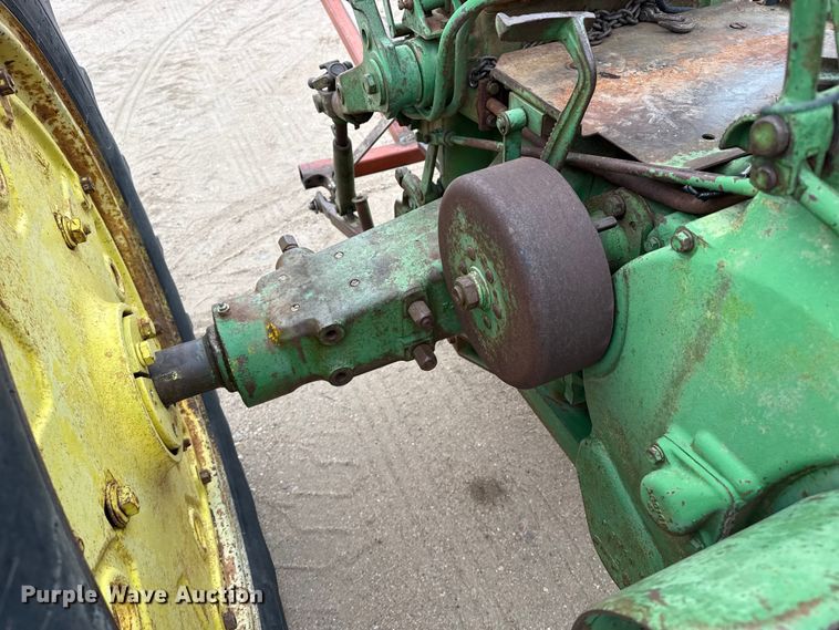 image for item EW4535 1956 John Deere 720 tractor