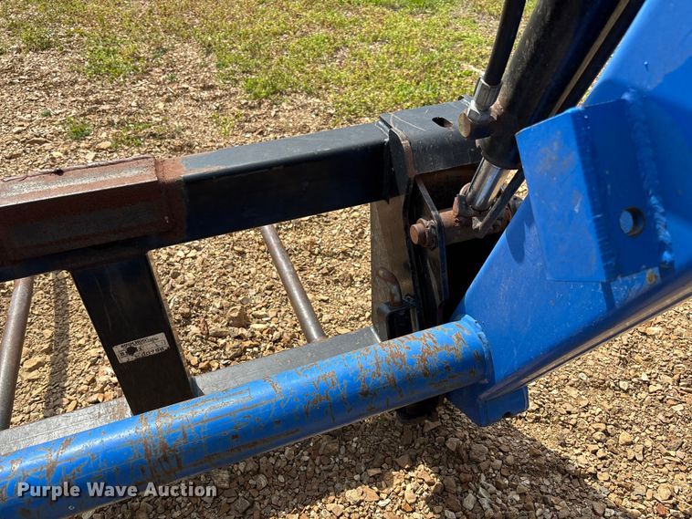 image for item FB3402 2003 New Holland TS115A MFWD tractor