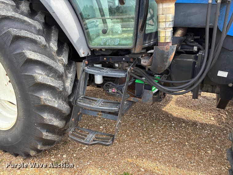image for item FB3402 2003 New Holland TS115A MFWD tractor