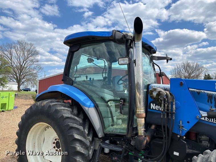 image for item FB3402 2003 New Holland TS115A MFWD tractor
