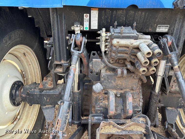 image for item FB3402 2003 New Holland TS115A MFWD tractor