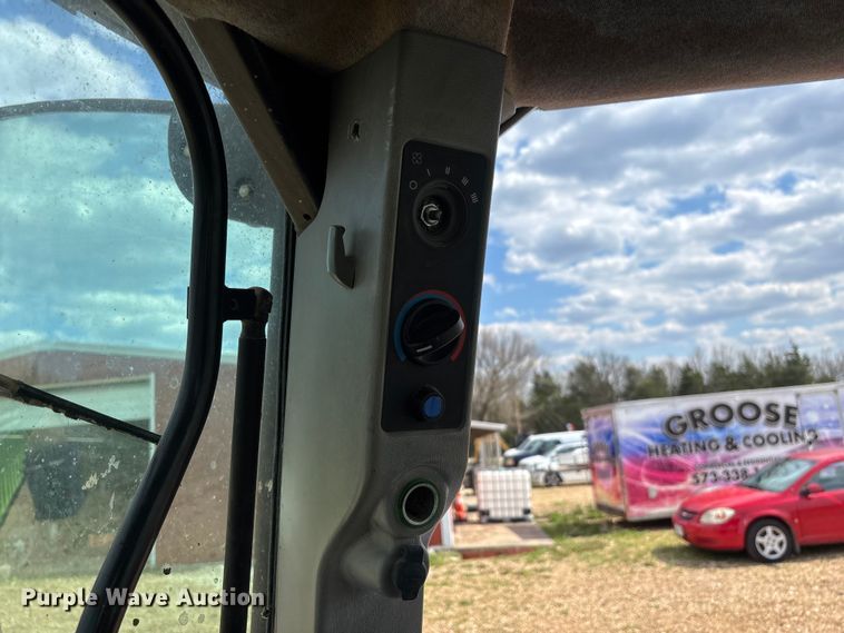 image for item FB3402 2003 New Holland TS115A MFWD tractor