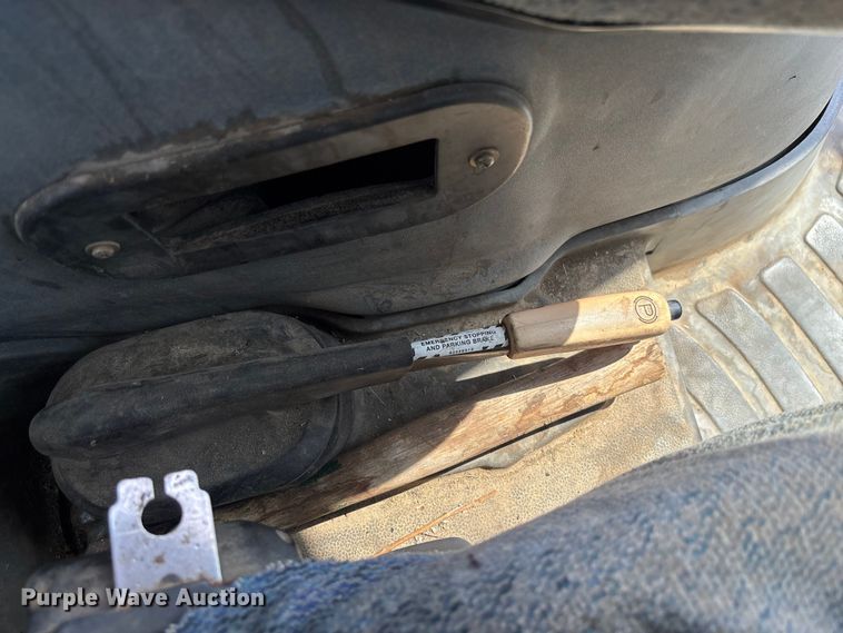 image for item FB3402 2003 New Holland TS115A MFWD tractor