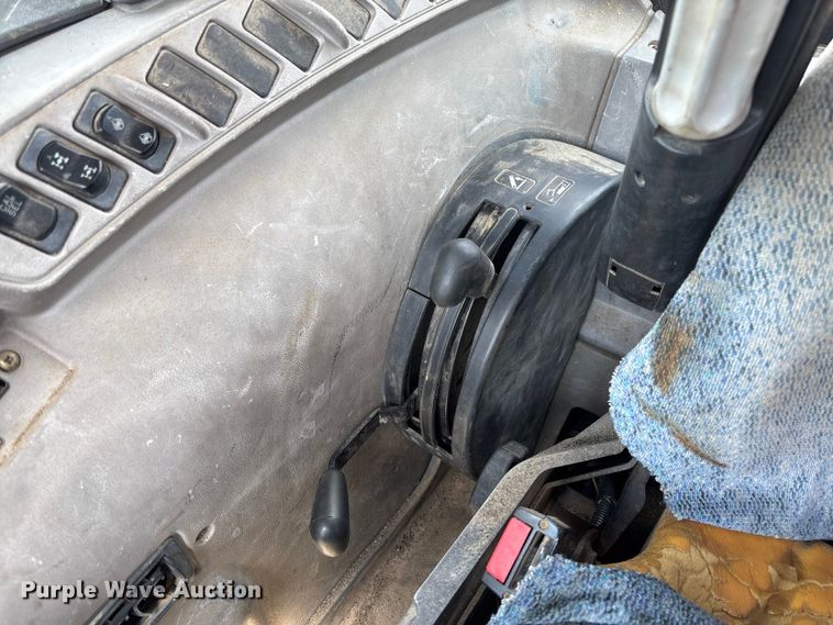 image for item FB3402 2003 New Holland TS115A MFWD tractor