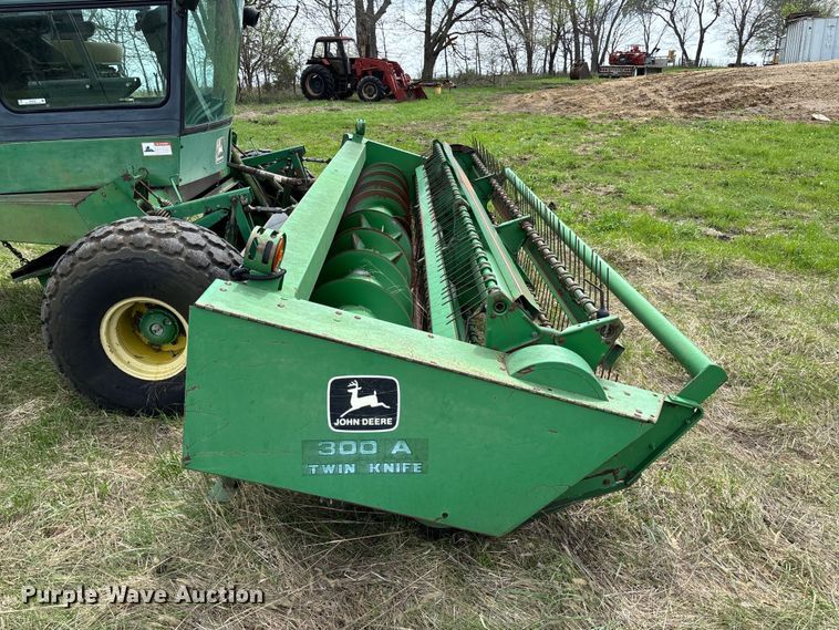 image for item FB3430 John Deere 3430 swather / windrower