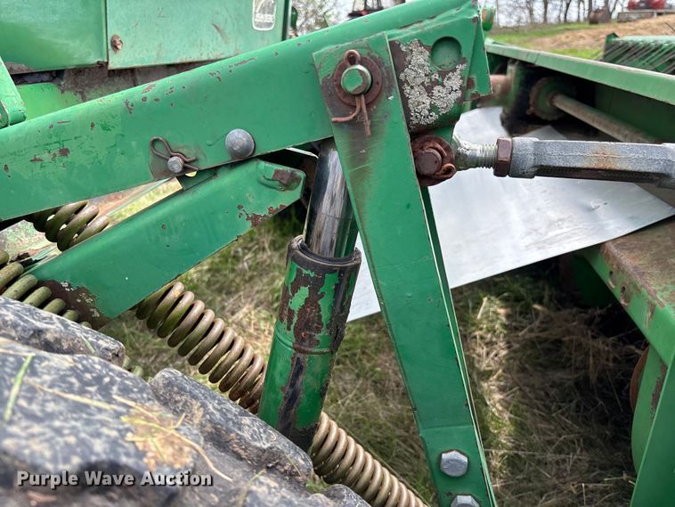 image for item FB3430 John Deere 3430 swather / windrower