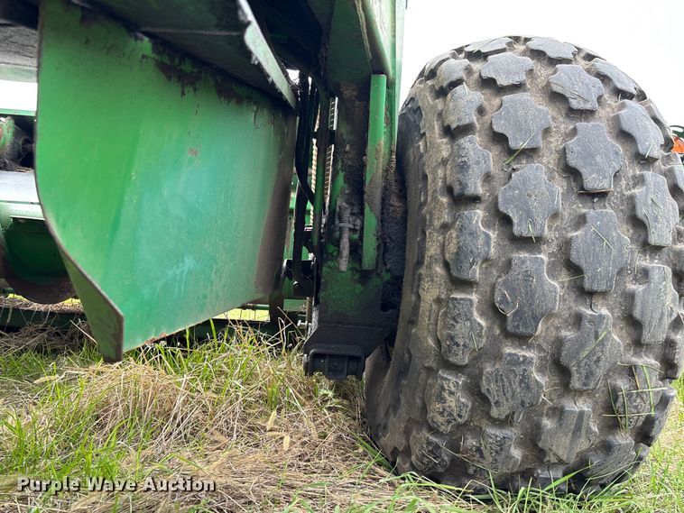image for item FB3430 John Deere 3430 swather / windrower