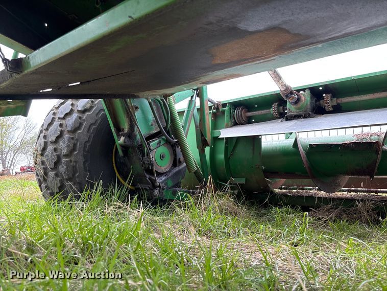 image for item FB3430 John Deere 3430 swather / windrower
