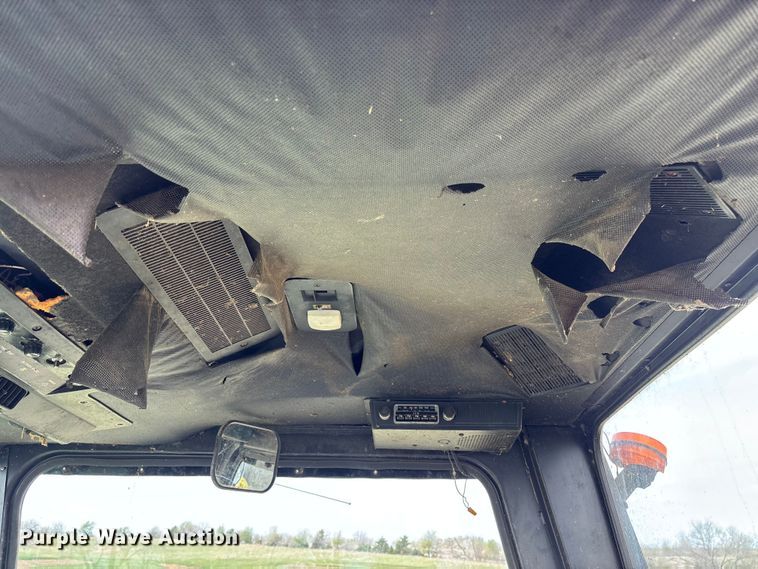 image for item FB3430 John Deere 3430 swather / windrower