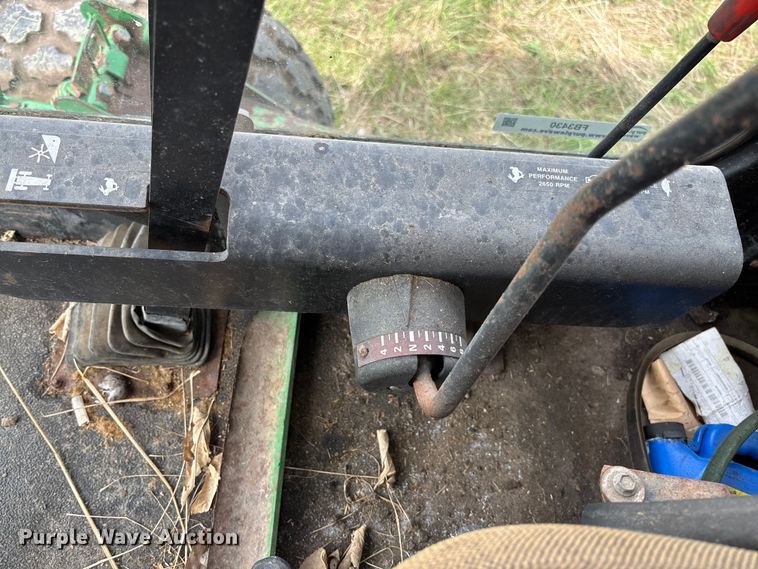 image for item FB3430 John Deere 3430 swather / windrower