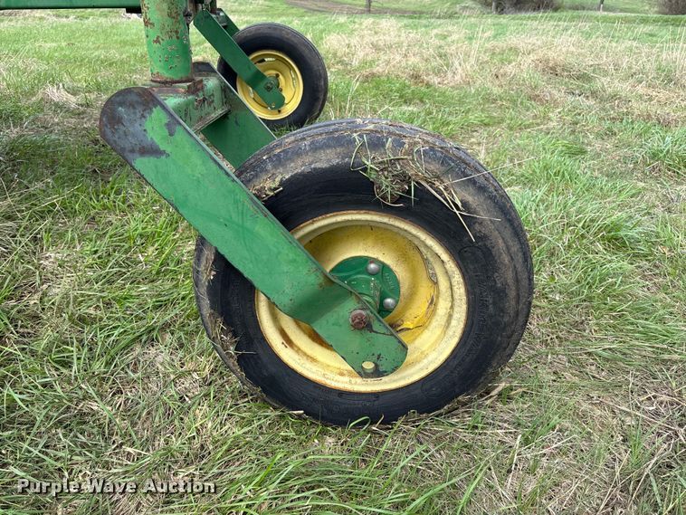 image for item FB3430 John Deere 3430 swather / windrower