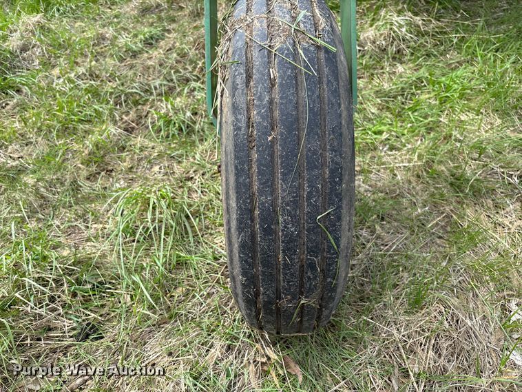 image for item FB3430 John Deere 3430 swather / windrower