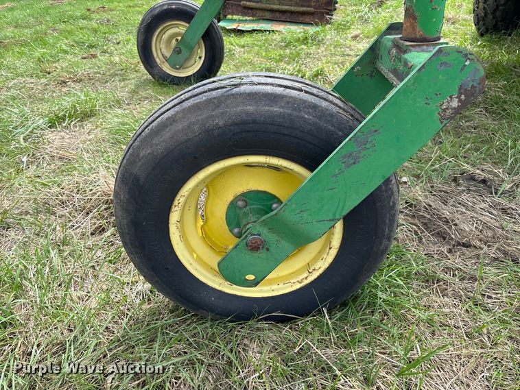 image for item FB3430 John Deere 3430 swather / windrower