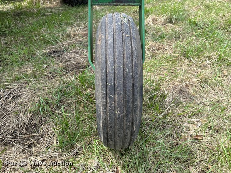 image for item FB3430 John Deere 3430 swather / windrower