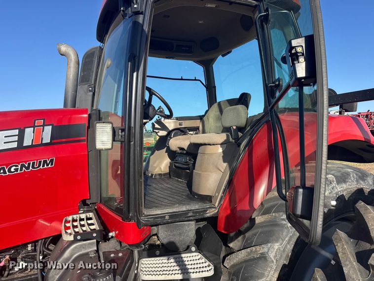 image for item FB7269 2013 Case Magnum 315  MFWD tractor