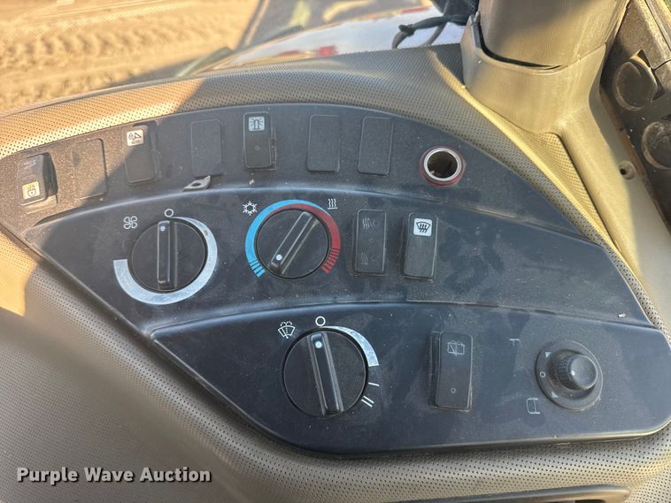 image for item FB7269 2013 Case Magnum 315  MFWD tractor