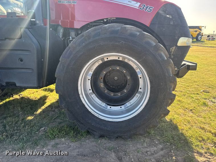image for item FB7269 2013 Case Magnum 315  MFWD tractor