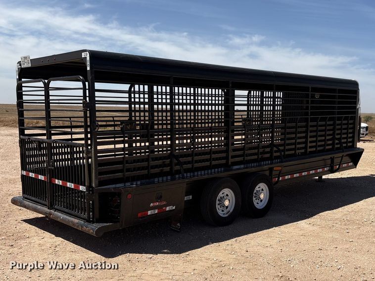 image for item FC2235 2021 Grupo Remolques Del Norte STH6824W14LNR livestock trailer