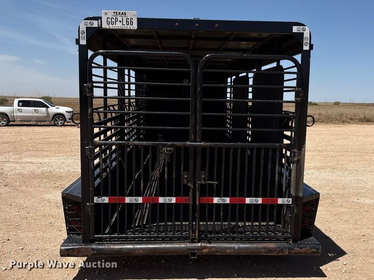 image for item FC2235 2021 Grupo Remolques Del Norte STH6824W14LNR livestock trailer