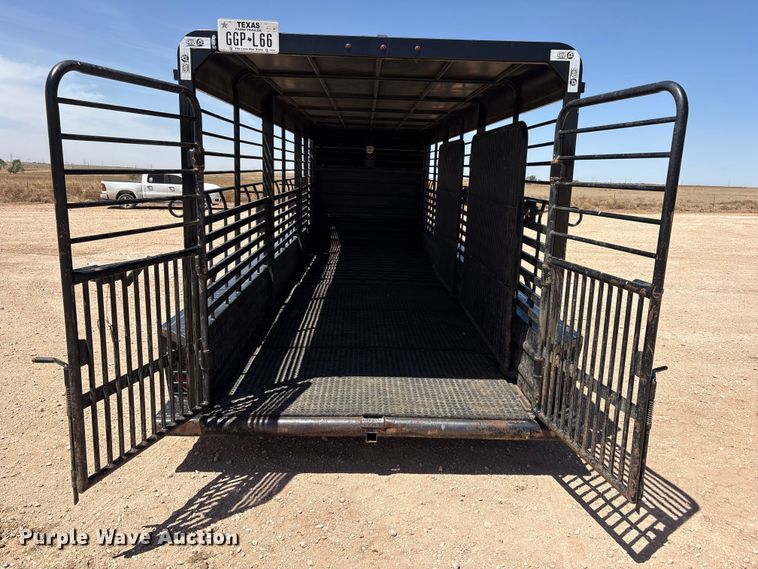 image for item FC2235 2021 Grupo Remolques Del Norte STH6824W14LNR livestock trailer