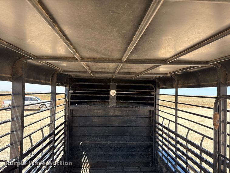 image for item FC2235 2021 Grupo Remolques Del Norte STH6824W14LNR livestock trailer