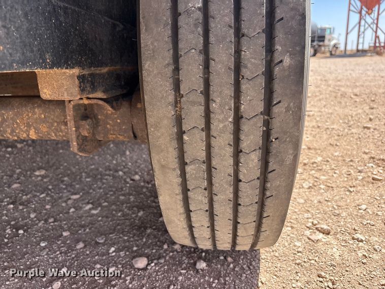 image for item FC2235 2021 Grupo Remolques Del Norte STH6824W14LNR livestock trailer