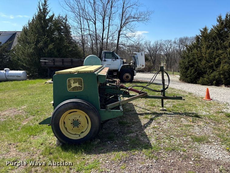 image for item FC4544 John Deere 8300 grain drill