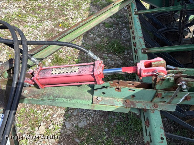 image for item FC4544 John Deere 8300 grain drill