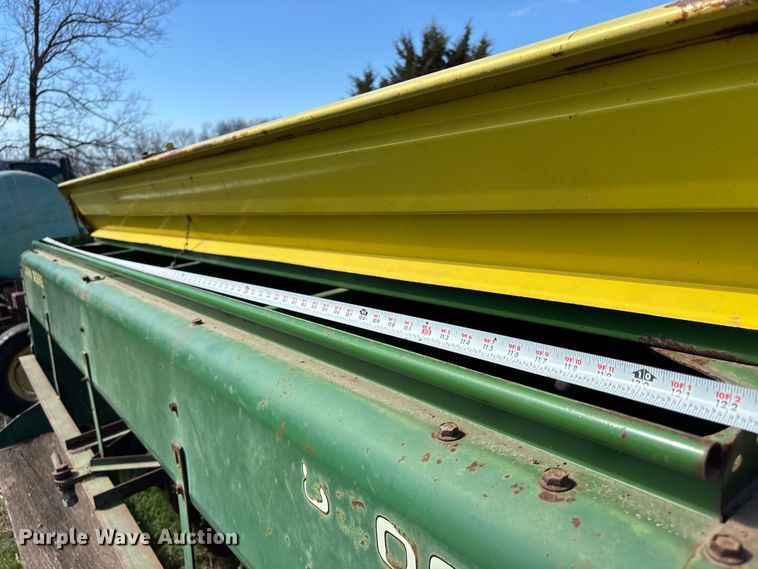 image for item FC4544 John Deere 8300 grain drill