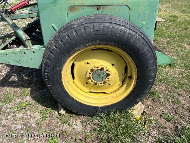 image for item FC4544 John Deere 8300 grain drill