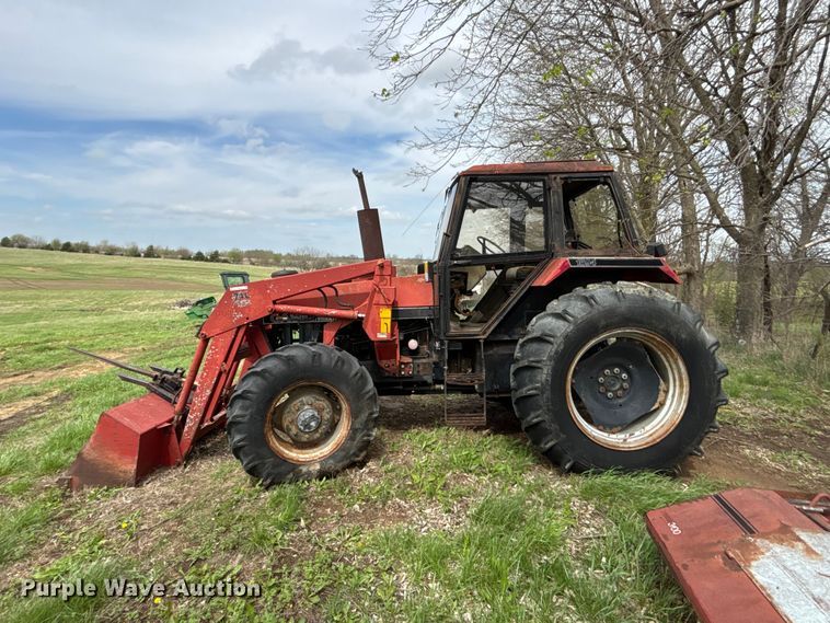 image for item FC4576 Case 1594 tractor