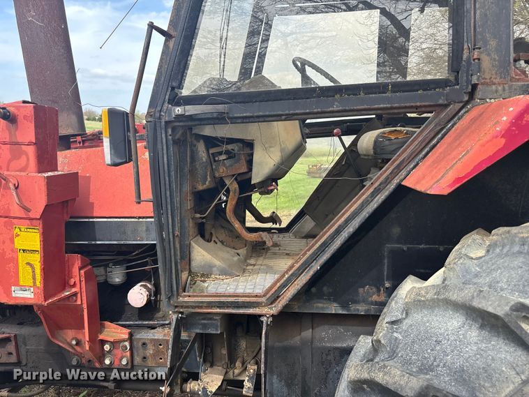 image for item FC4576 Case 1594 tractor